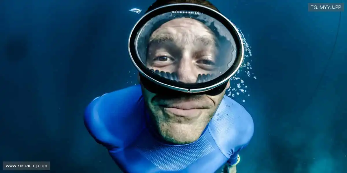 📱 一键开播,全球同频!弹幕互动不停,做最活跃的云观众💬